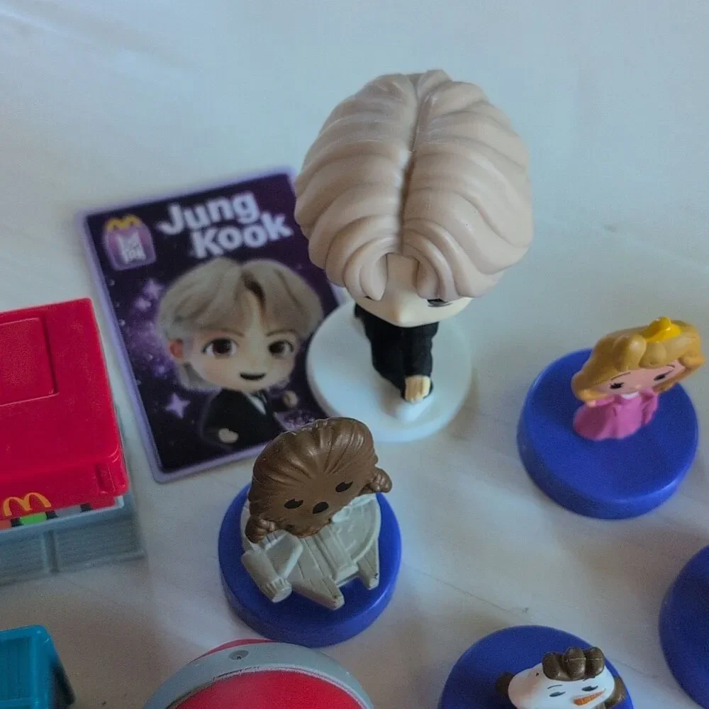 McDonald's Happy Meal Toy Lot of 25, Disney, Tails, FIFA, Mario, FIFA, BTS